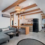 Hotel Lupia *
