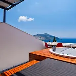 Lupia Suites Hotel *