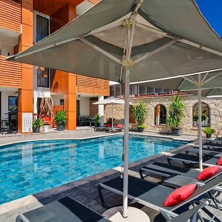 Hotel Lupia Suites *